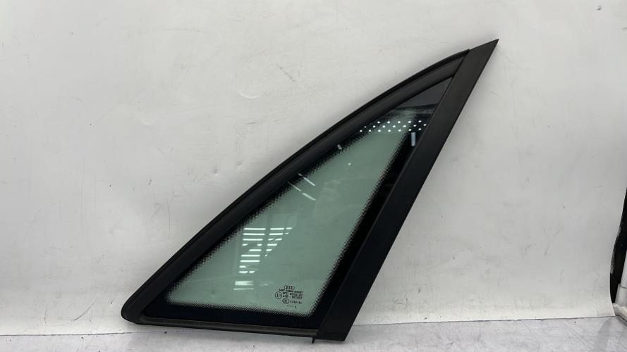 Custode arriere droit AUDI A4 2 PHASE 1 Diesel