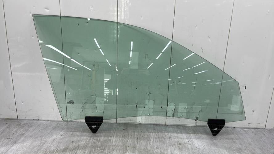 Vitre avant droit AUDI A4 2 PHASE 1 Diesel