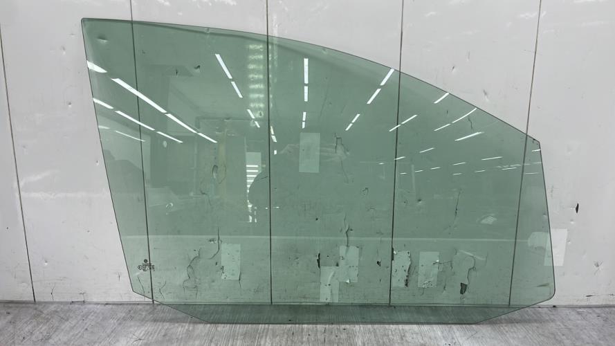 Vitre avant droit VOLKSWAGEN TOURAN 1 PHASE 1 Diesel