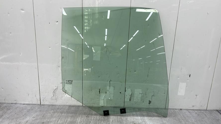 Vitre arriere droit RENAULT CLIO 2 CAMPUS PHASE 1 Diesel