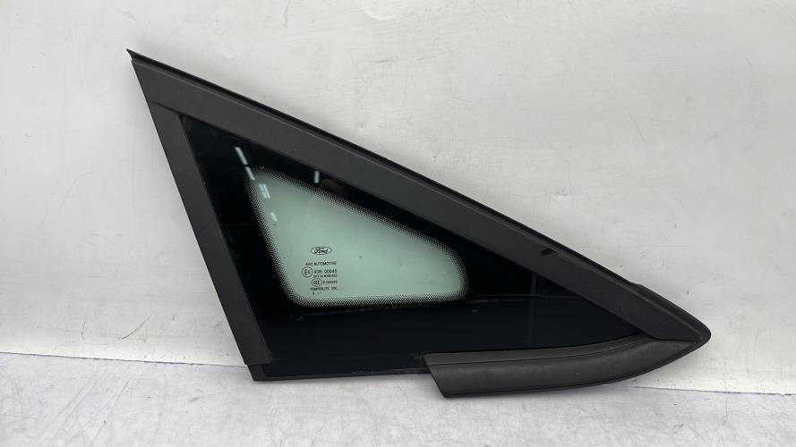 Custode avant droit FORD FIESTA 6 PHASE 2 Essence