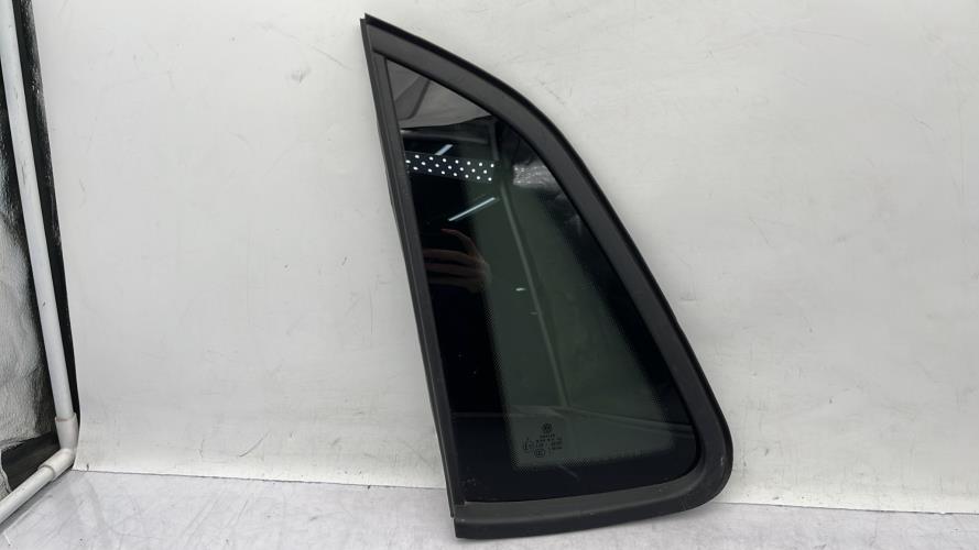 Custode arriere gauche VOLKSWAGEN POLO 6 PHASE 2 Essence