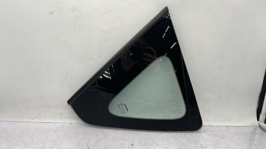 Custode arriere gauche TOYOTA VERSO PHASE 1 Diesel