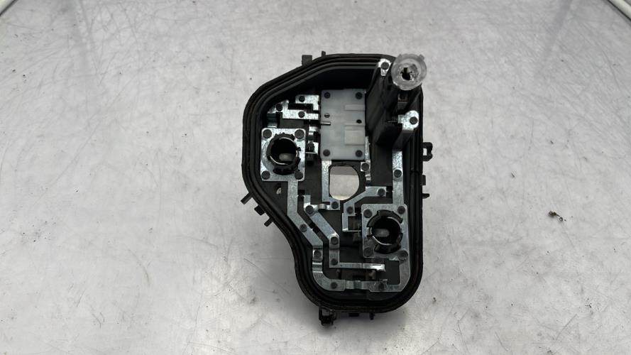 Platine feu arriere gauche CITROEN C4 CACTUS Diesel