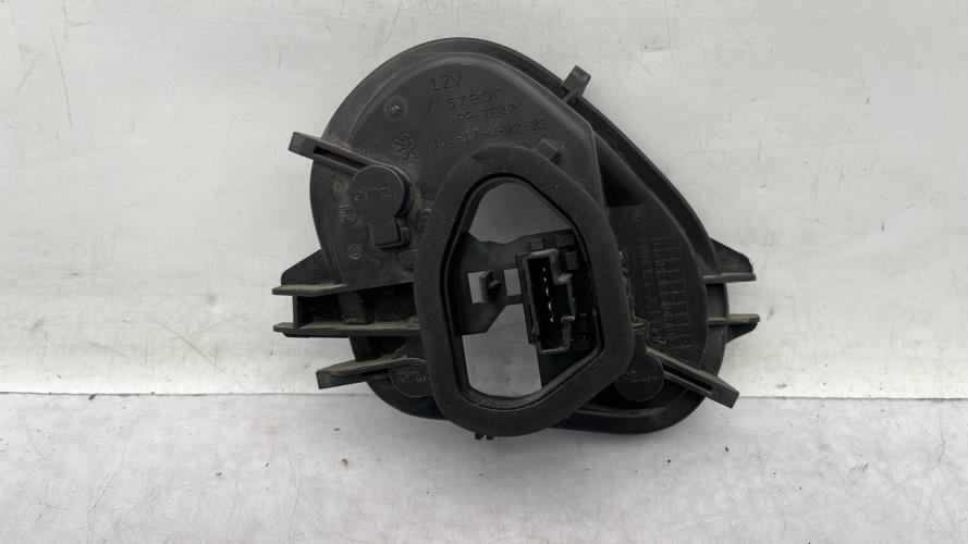 Platine feu arriere droit PEUGEOT 208 1 PHASE 1 Diesel