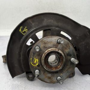 Fusee avant gauche TOYOTA VERSO PHASE 1 Diesel