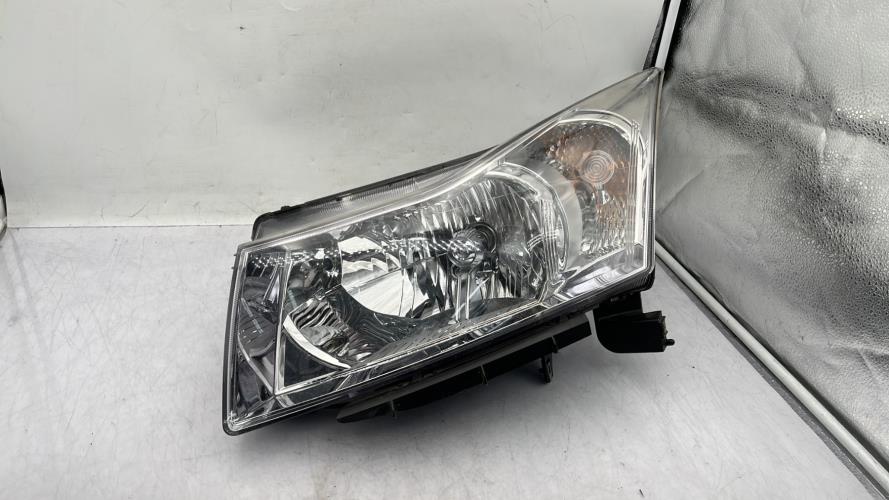 Optique avant principal gauche (feux)(phare) CHEVROLET CRUZE BREAK Diesel