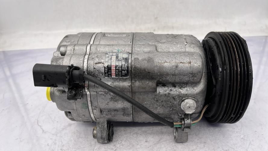 Compresseur clim VOLKSWAGEN GOLF 4 Essence