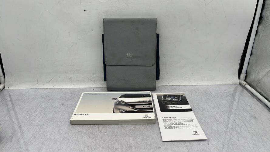 Notice d'utilisation PEUGEOT 208 1 PHASE 2 Essence