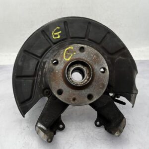 Fusee avant gauche VOLKSWAGEN GOLF 5 Diesel