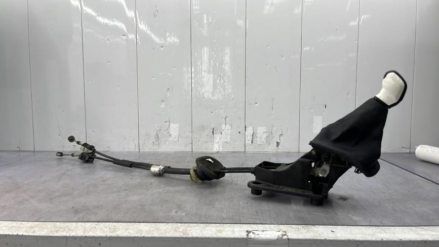 Levier de vitesses PEUGEOT 208 1 PHASE 2 Essence