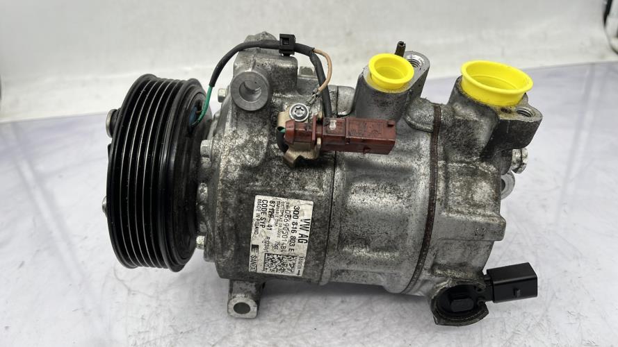 Compresseur clim VOLKSWAGEN POLO 6 PHASE 2 Essence