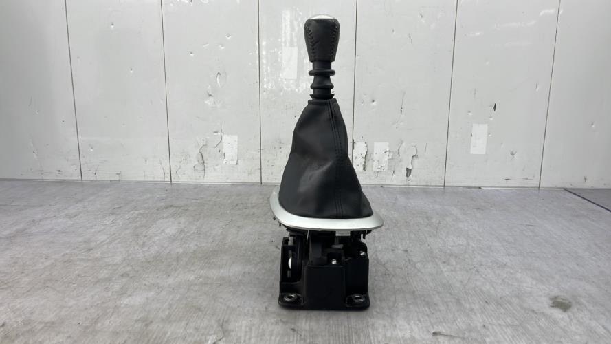 Pommeau de vitesses NISSAN JUKE 1 PHASE 1 Diesel