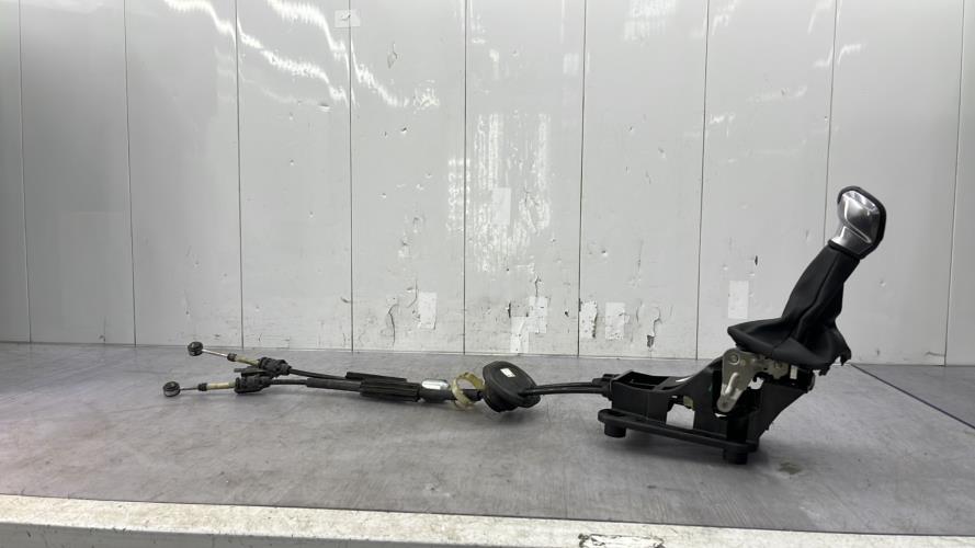 Levier de vitesses PEUGEOT 208 1 PHASE 2 Diesel