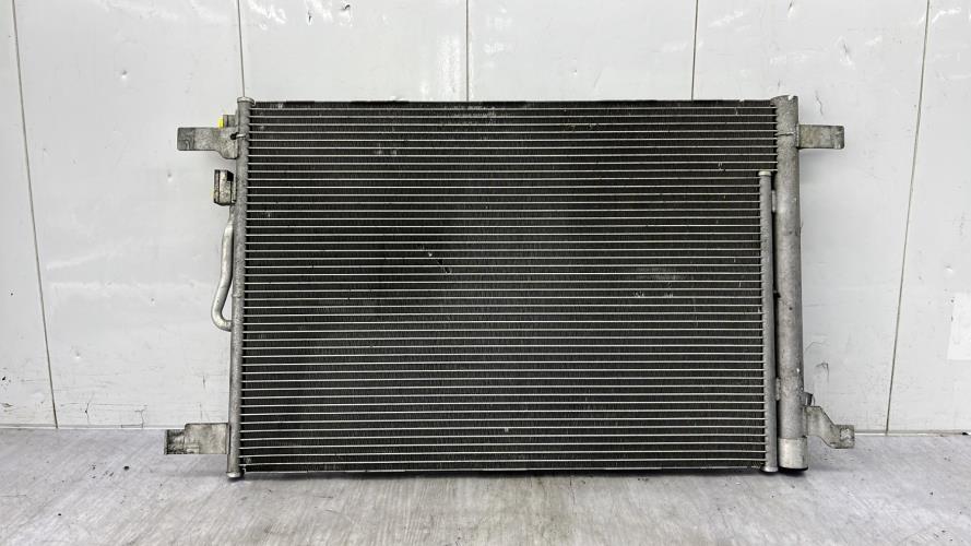 Condenseur de clim VOLKSWAGEN GOLF SPORTSVAN PHASE 1 Essence