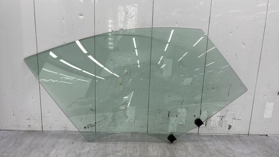 Vitre avant droit CITROEN C4 2 PHASE 1 Diesel