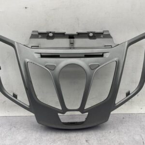 Facade autoradio FORD FIESTA 6 PHASE 1 Diesel