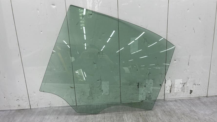 Vitre arriere gauche MERCEDES CLASSE C 204 PHASE 1 Diesel