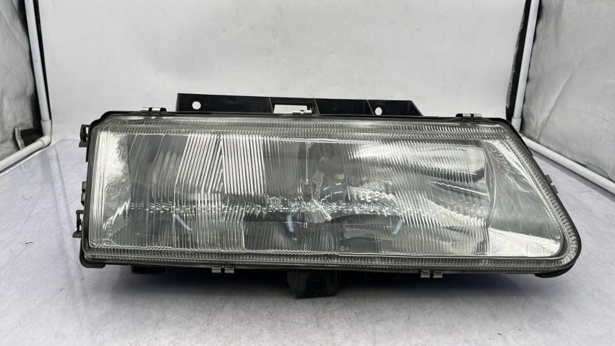 Optique avant principal droit (feux)(phare) CITROEN XANTIA PHASE 1 Essence