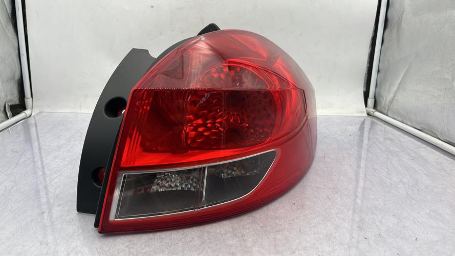 Feu arriere principal droit (feux) RENAULT CLIO 3 PHASE 2 BREAK Essence