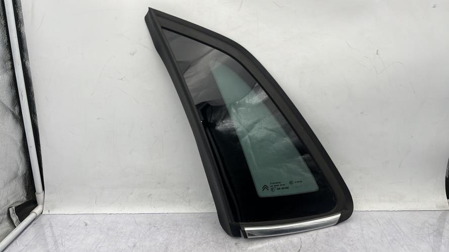 Custode arriere gauche CITROEN C4 2 PHASE 1 Diesel