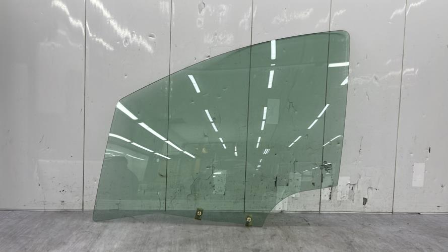 Vitre avant gauche PEUGEOT 207 PHASE 1 BREAK Diesel