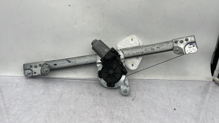 Leve vitre electrique avant droit DACIA LOGAN 1 PHASE 1 Essence