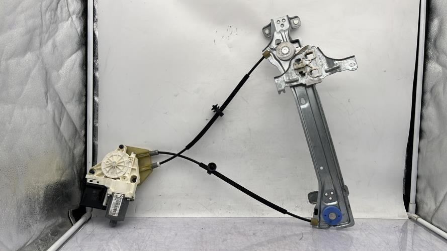 Leve vitre electrique arriere gauche RENAULT MEGANE 3 PHASE 1 Diesel