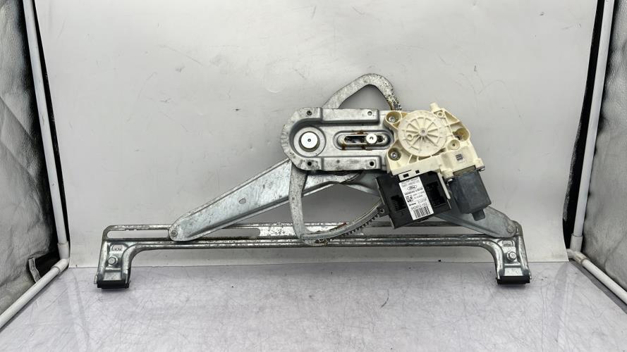 Leve vitre electrique avant droit FORD FOCUS 2 PHASE 2 BREAK Diesel