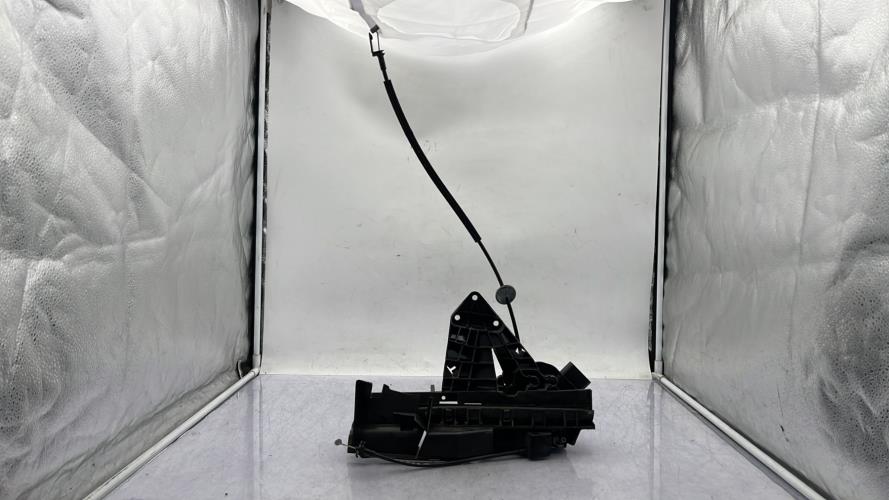 Serrure avant droit FORD FOCUS 2 PHASE 2 BREAK Diesel