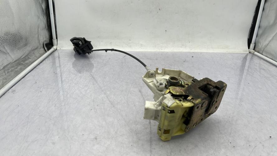 Serrure avant droit FORD FOCUS 1 BREAK Diesel