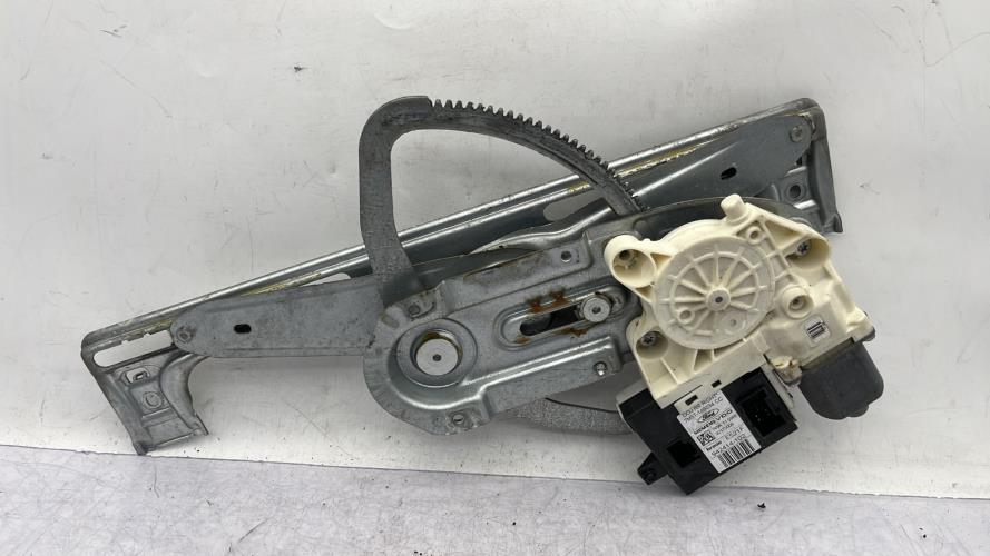 Leve vitre electrique arriere droit FORD FOCUS 2 PHASE 2 BREAK Diesel