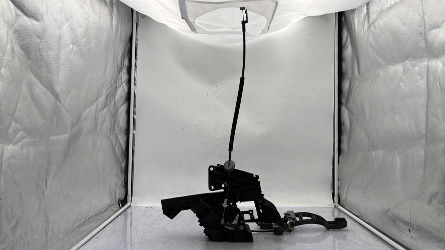 Serrure arriere droit FORD FOCUS 2 PHASE 2 BREAK Diesel