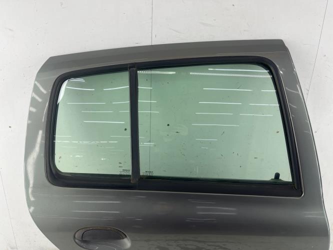 Porte arriere droit RENAULT CLIO 2 PHASE 2 Essence