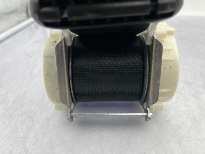 Ceinture arriere gauche FORD FIESTA 6 PHASE 2 Essence