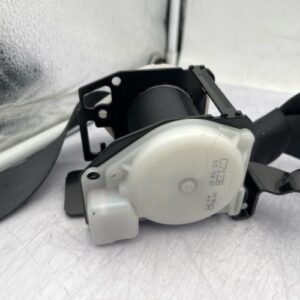 Ceinture arriere droit TOYOTA IQ Essence