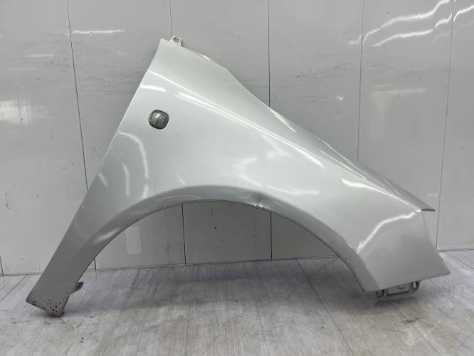 Aile avant droit SKODA FABIA 2 PHASE 1 Diesel