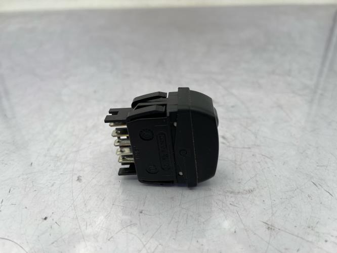 Interrupteur de leve vitre avant droit CITROEN XSARA PICASSO PHASE 1 Diesel