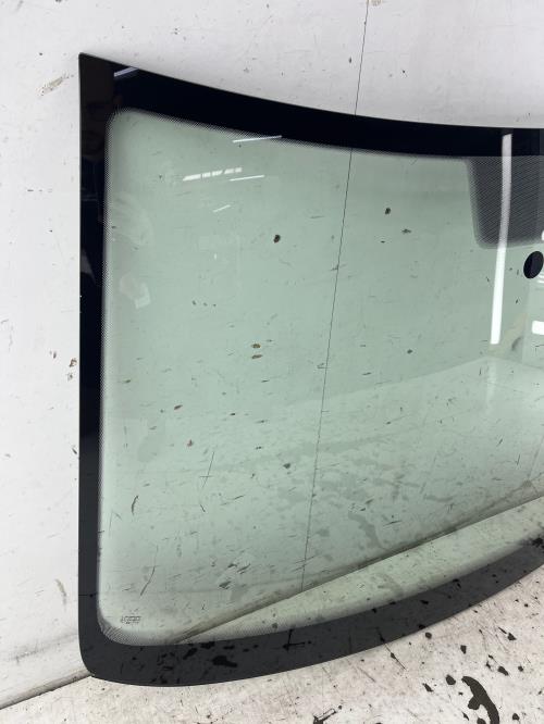 Pare brise VOLKSWAGEN POLO 5 PHASE 1 Diesel