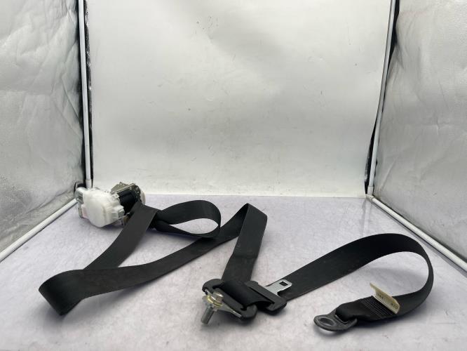 Ceinture avant droit TOYOTA IQ Essence