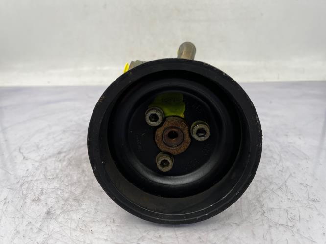 Pompe de direction VOLKSWAGEN GOLF 4 Essence