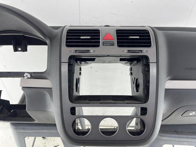 Tableau de bord VOLKSWAGEN GOLF 5 Diesel
