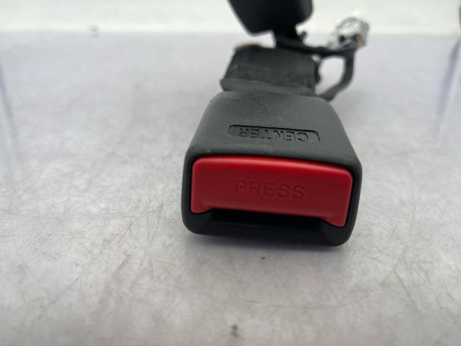 Attache ceinture arriere droit MAZDA 2 3 PHASE 2 Essence/Hybride