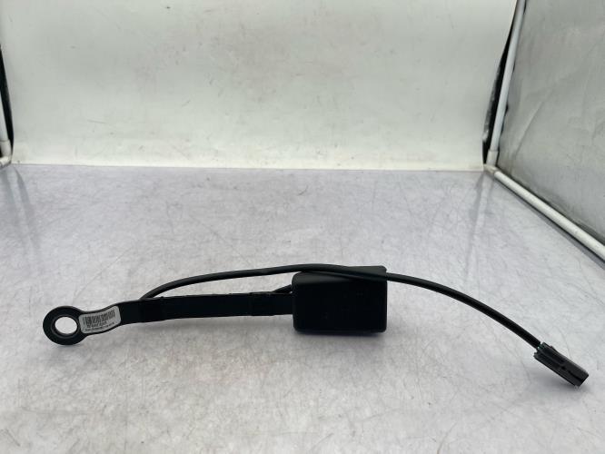 Attache ceinture avant droit MAZDA 2 3 PHASE 2 Essence/Hybride