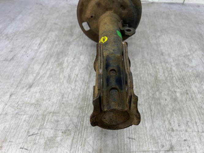 Amortisseur avant droit TOYOTA YARIS 2 PHASE 2 Diesel