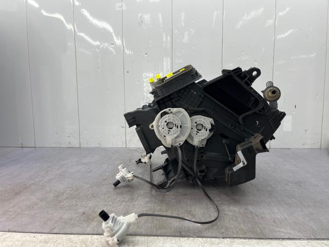 Bloc chauffage TOYOTA YARIS 2 PHASE 2 Essence