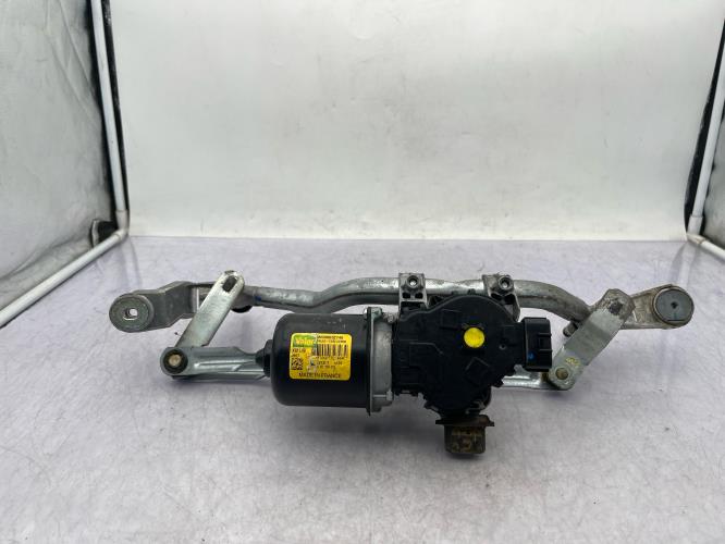 Moteur essuie glace avant RENAULT CLIO 4 PHASE 2 Diesel