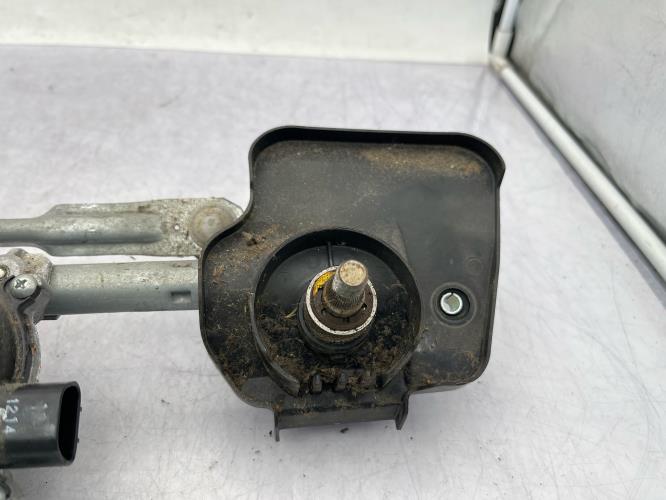 Moteur essuie glace avant NISSAN MICRA 5 Essence