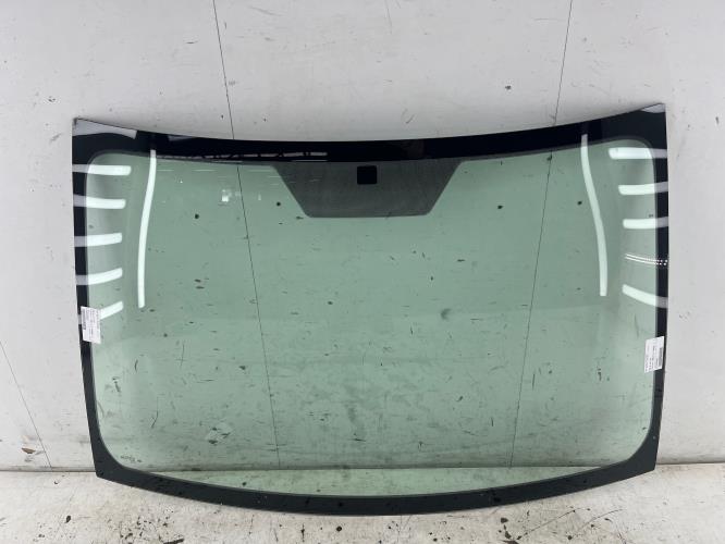 Pare brise TOYOTA YARIS 2 PHASE 1 Diesel