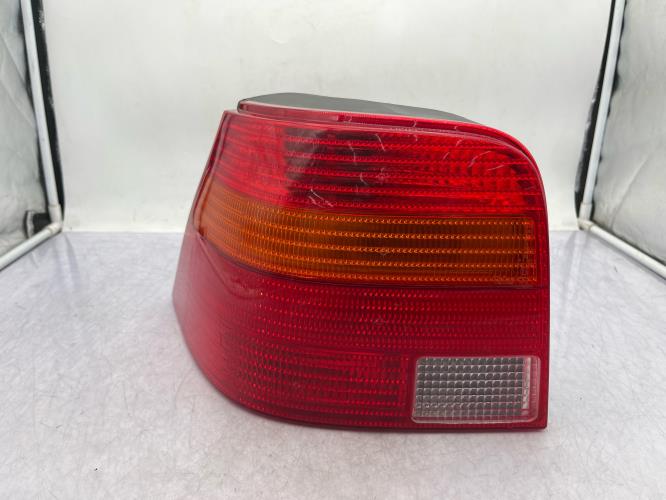 Feu arriere principal gauche (feux) VOLKSWAGEN GOLF 4 Essence